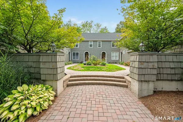 43 Harwich Lane #43, West Hartford, CT 06117