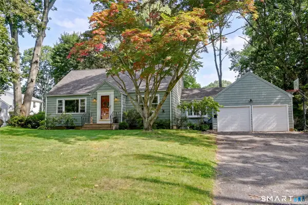 93 Woolsley Avenue, Trumbull, CT 06611