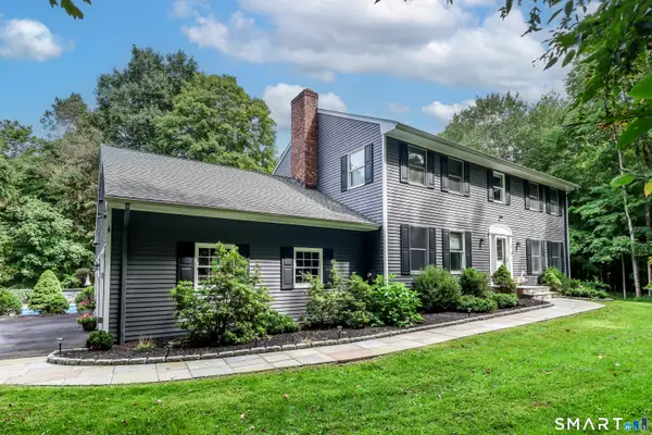 33 Brookwood Drive, Newtown, CT 06470