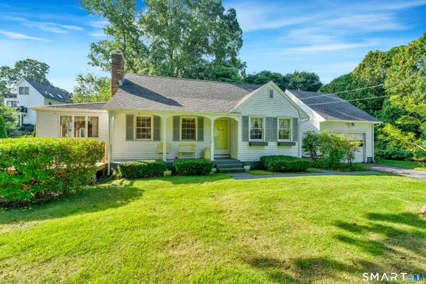 7 Barrett Drive, East Lyme, CT 06357