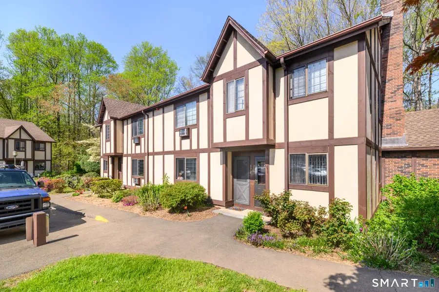 217 Foxwood Lane #217, Milford, CT 06461 - #2