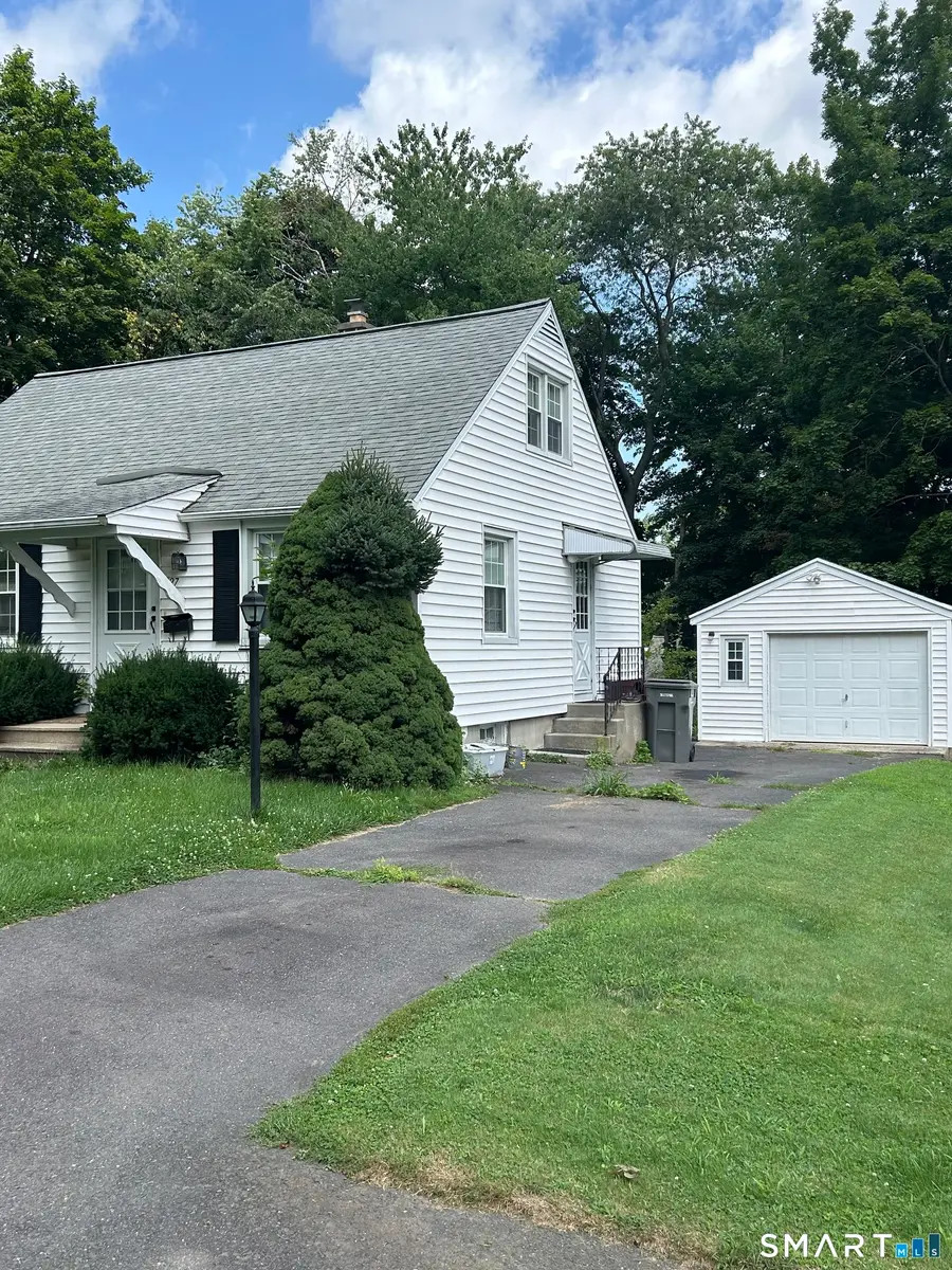 327 North Hoadley Street, Naugatuck, CT 06770 - #2