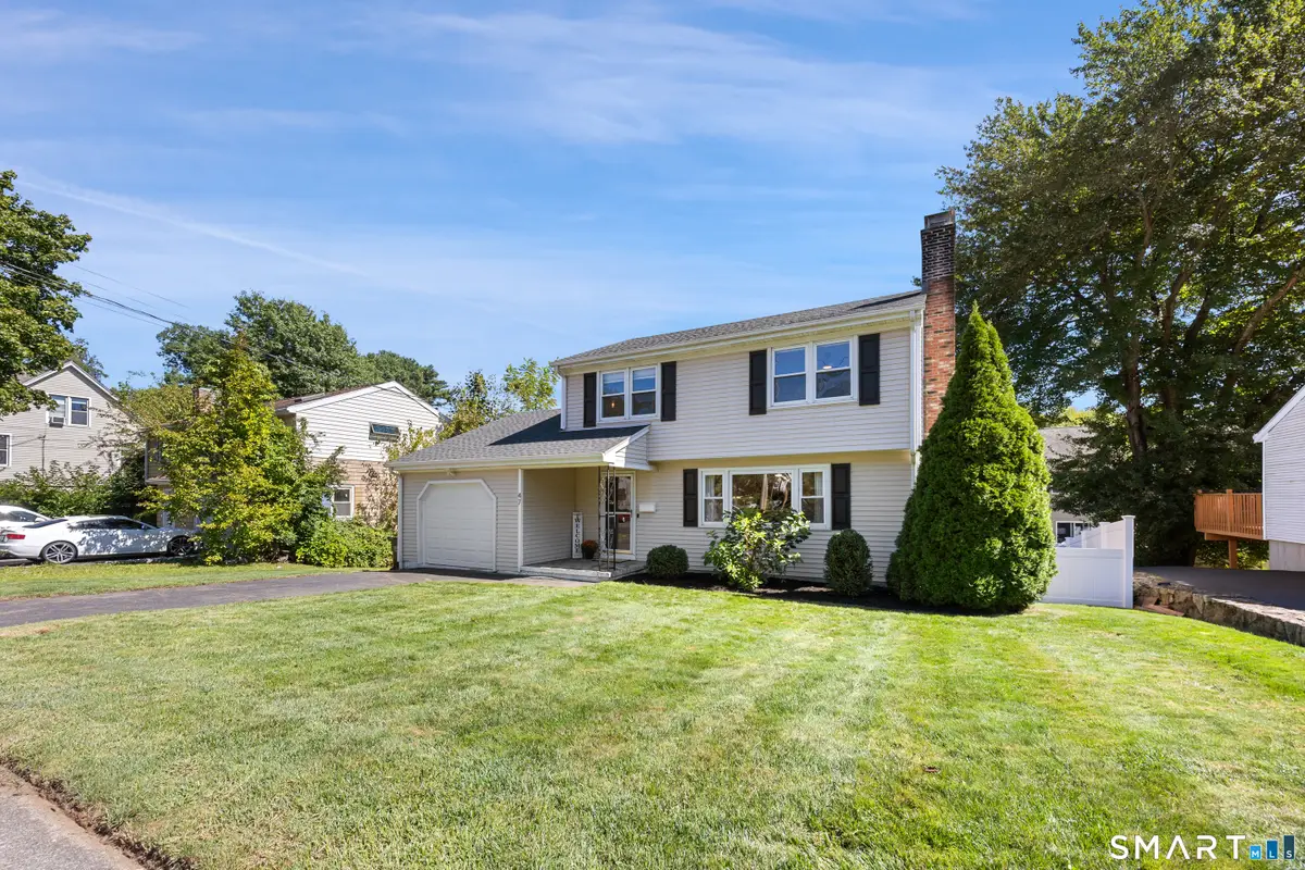 47 Old Stratfield Road, Fairfield, CT 06825 - #1