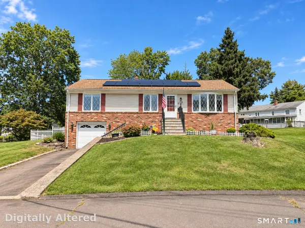 11 Sarah Court, West Haven, CT 06516