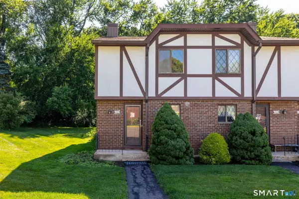 101 Cedar Hollow Drive #101, Rocky Hill, CT 06067