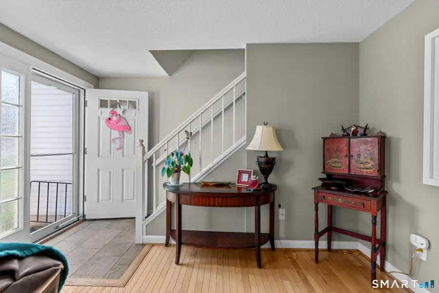16 Esquire Drive #E, Manchester, CT 06042 - #2