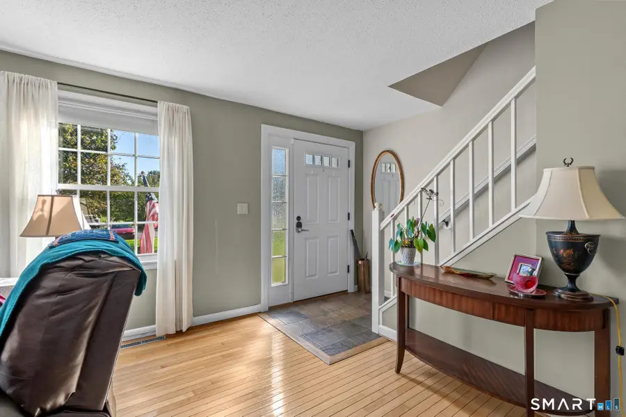 16 Esquire Drive #E, Manchester, CT 06042 - #3