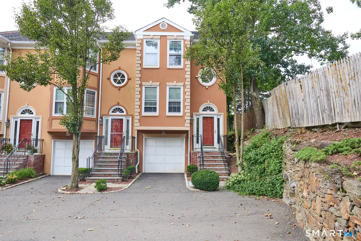 2675 Park Avenue #5, Bridgeport, CT 06604 - #1