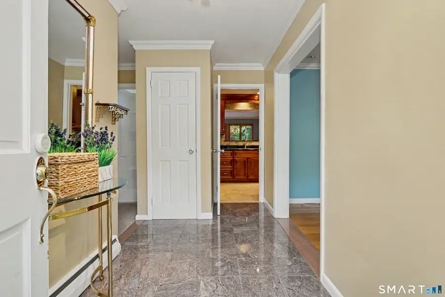 10 Jennifer Road, Norwalk, CT 06850 - #2
