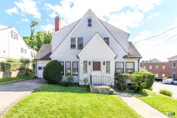 2 Parkhill Avenue, Norwalk, CT 06851