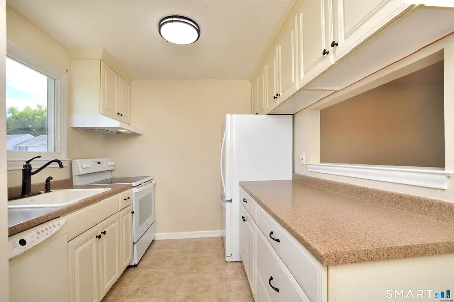16 Seymour Road #8G, East Granby, CT 06026 - #3