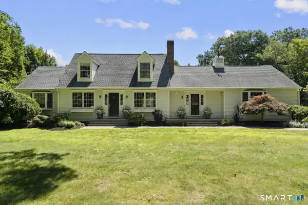 16 Burma Road, Woodbridge, CT 06525