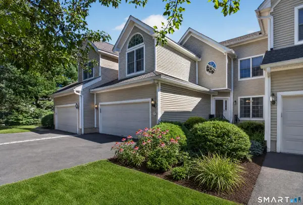 17 Regency Circle #17, Trumbull, CT 06611