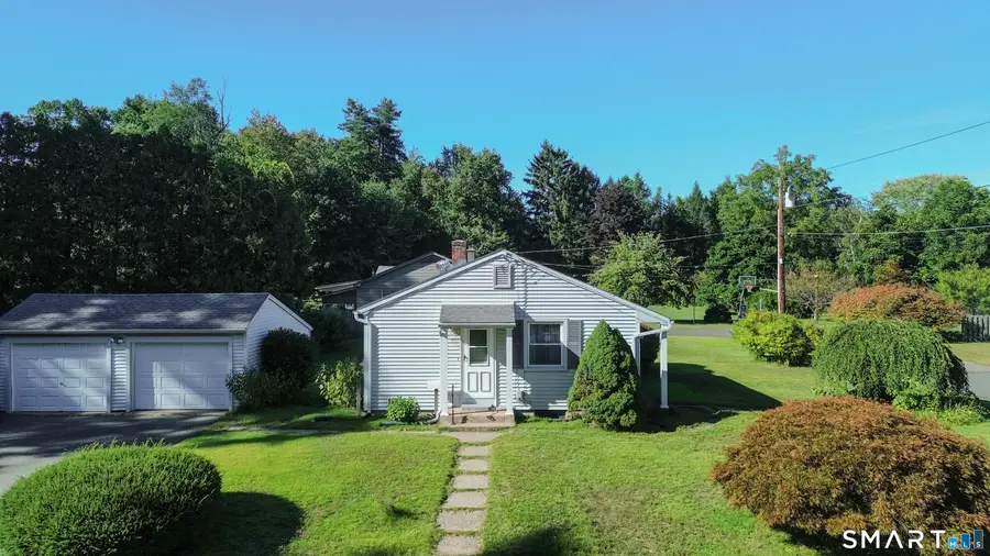 17 Edward Street, Enfield, CT 06082 - #2