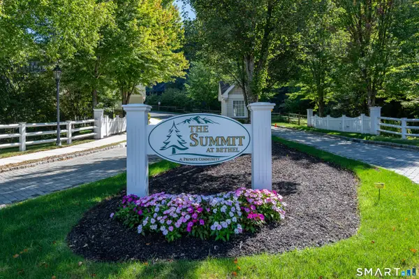 15 Briar Ridge Drive #15, Bethel, CT 06801