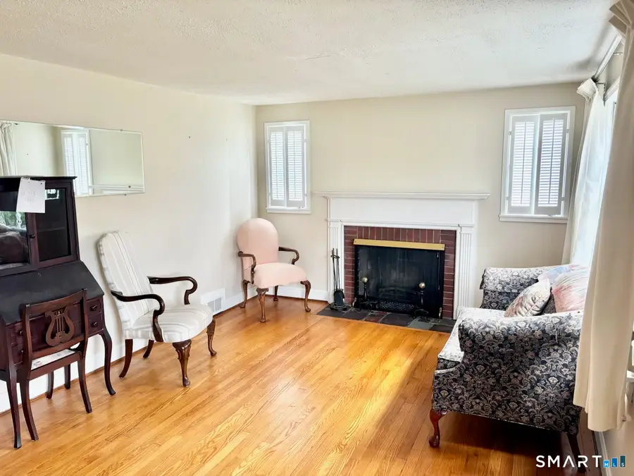 303 Cooper Hill Street, Manchester, CT 06040 - #3