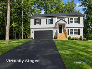166 Paradise Drive, Brooklyn, CT 06234
