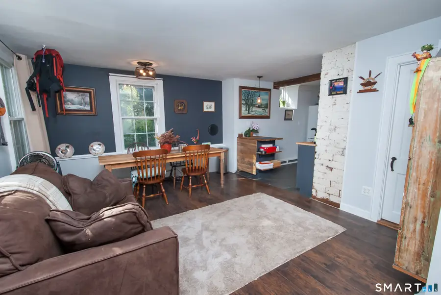 3 Pine Street, Newtown, CT 06482 - #3