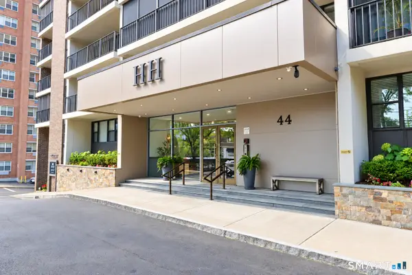 44 Strawberry Hill Avenue #8K, Stamford, CT 06902