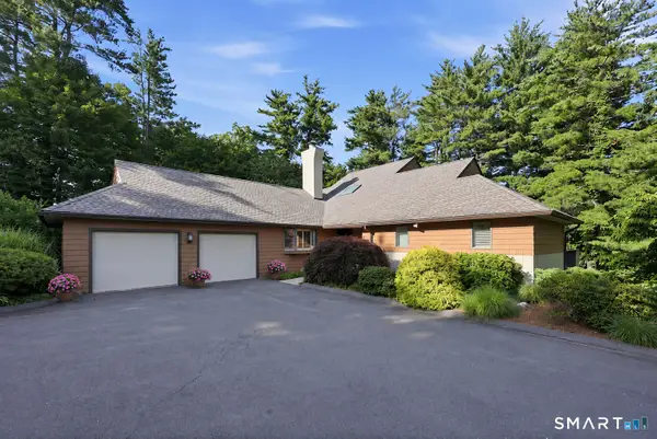 38 Cary Lane #38, Bloomfield, CT 06002
