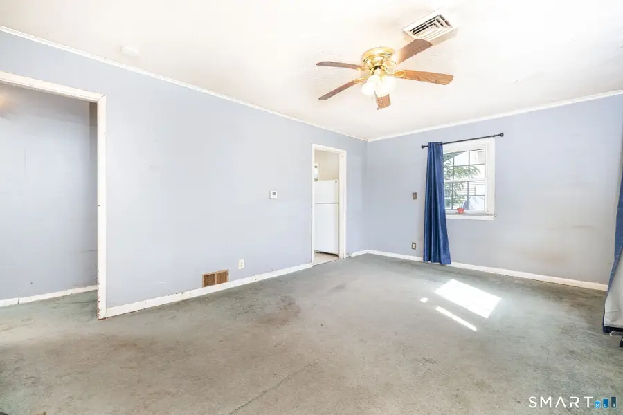 16 Walnut Circle, Windsor Locks, CT 06096 - #3