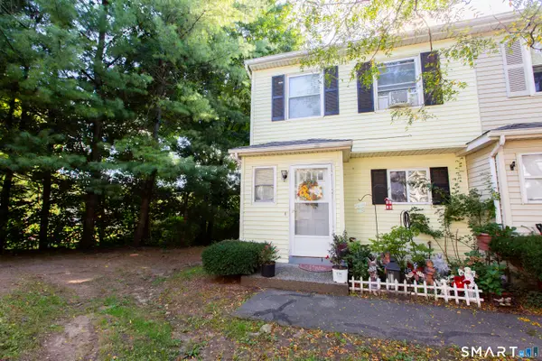 25 Padanaram Road #23, Danbury, CT 06811