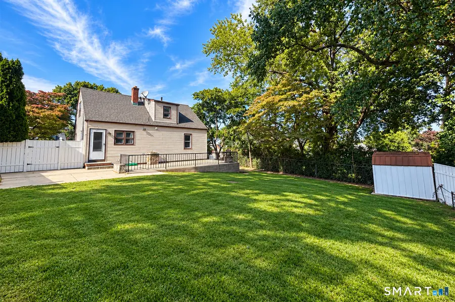 347 Goldenrod Avenue, Bridgeport, CT 06606 - #3