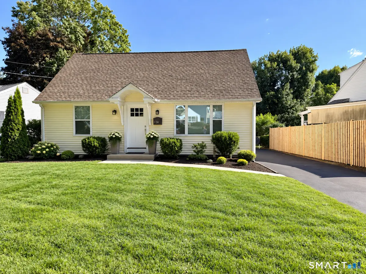 34 Winslow Drive, West Haven, CT 06516 - #1