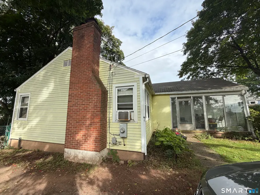 33 Howard Avenue, Middletown, CT 06457 - #2