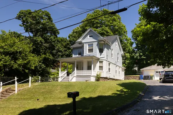 33 Maplewood Street, Waterbury, CT 06708