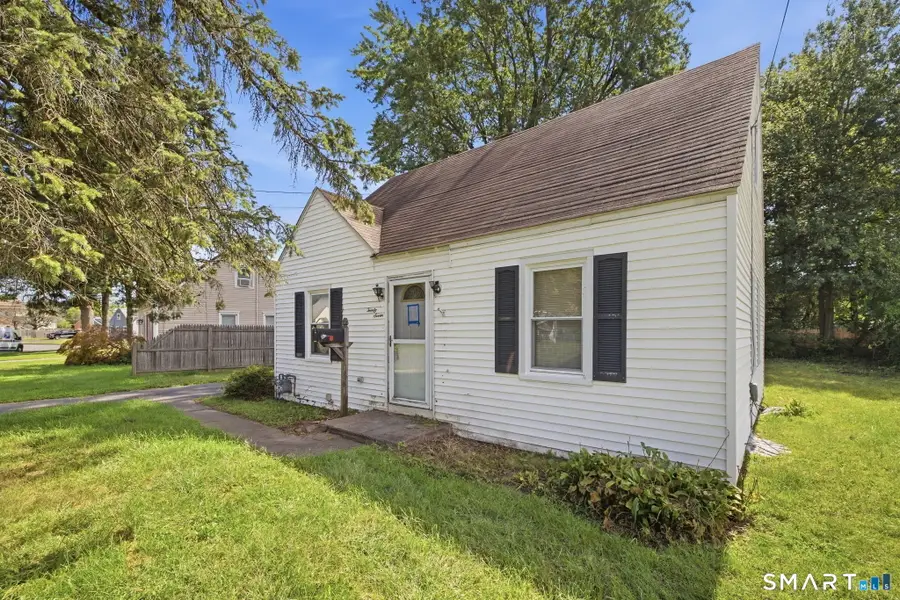 27 Hockanum Drive, East Hartford, CT 06118 - #3