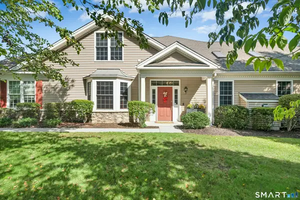 17 Watkins Drive #17, Newtown, CT 06482