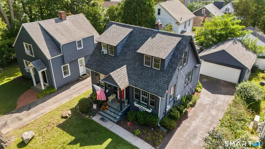 71 School Street, Fairfield, CT 06824 - #2