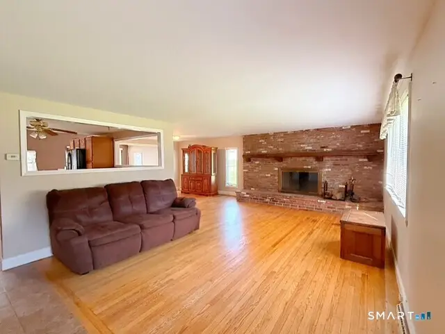 37 Peters Lane, North Haven, CT 06473 - #3
