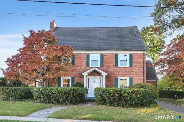 60 Scarborough Road, Manchester, CT 06040
