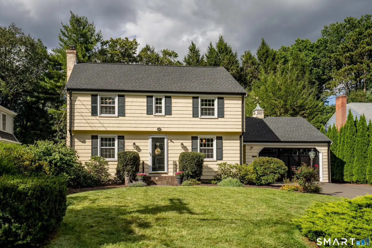 20 Walton Drive, West Hartford, CT 06107 - #1
