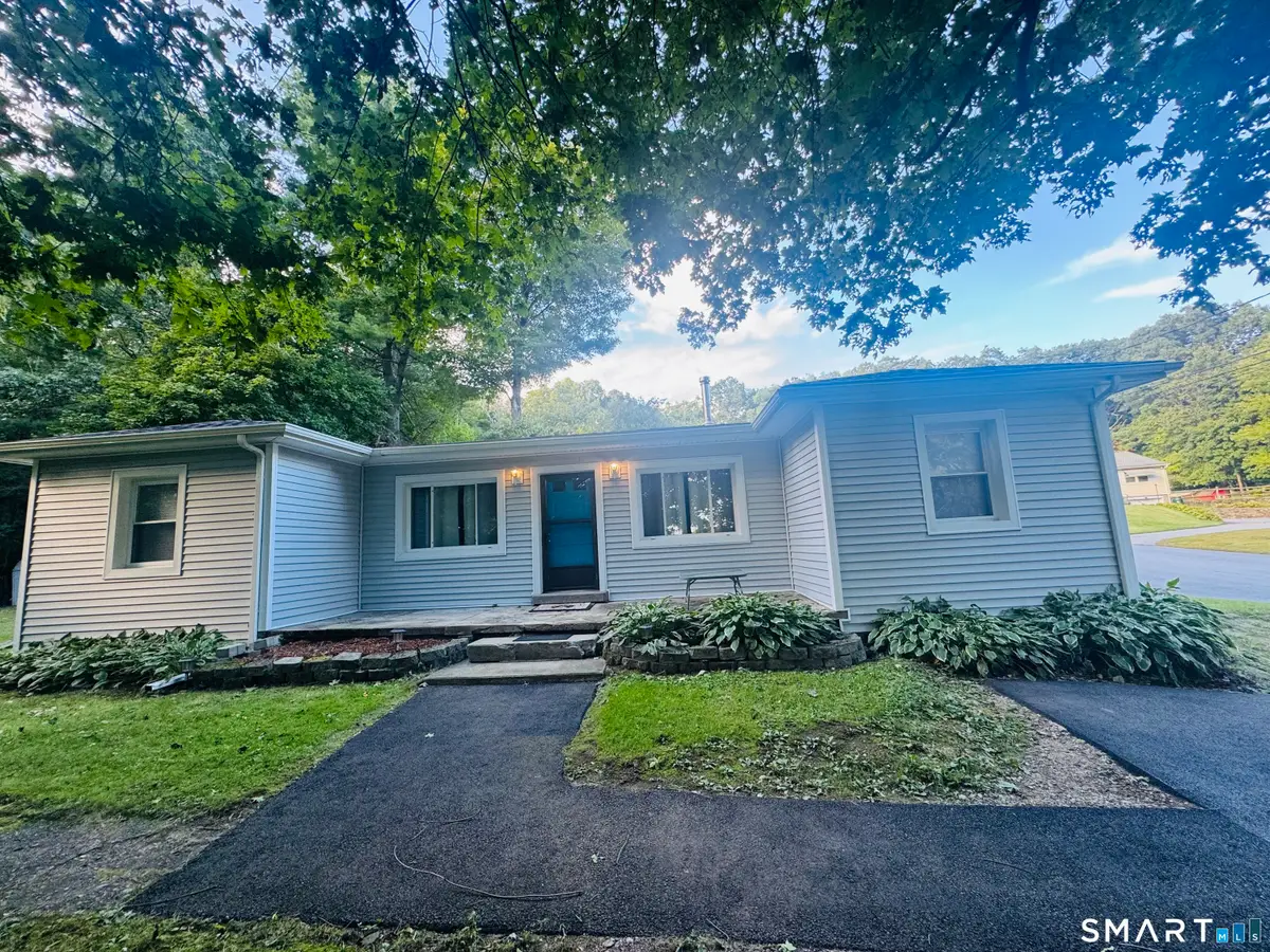11 Ash Street, Putnam, CT 06260 - #1
