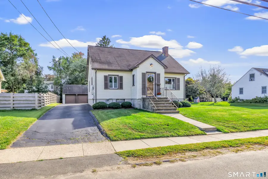 51 Connors Lane, Stratford, CT 06614 - #2