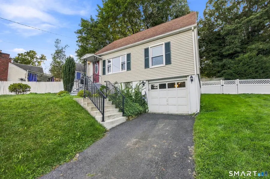 15 Ashland Avenue, Waterbury, CT 06708 - #2