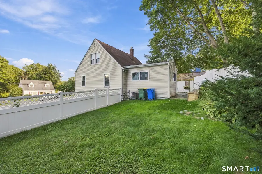 15 Ashland Avenue, Waterbury, CT 06708 - #3