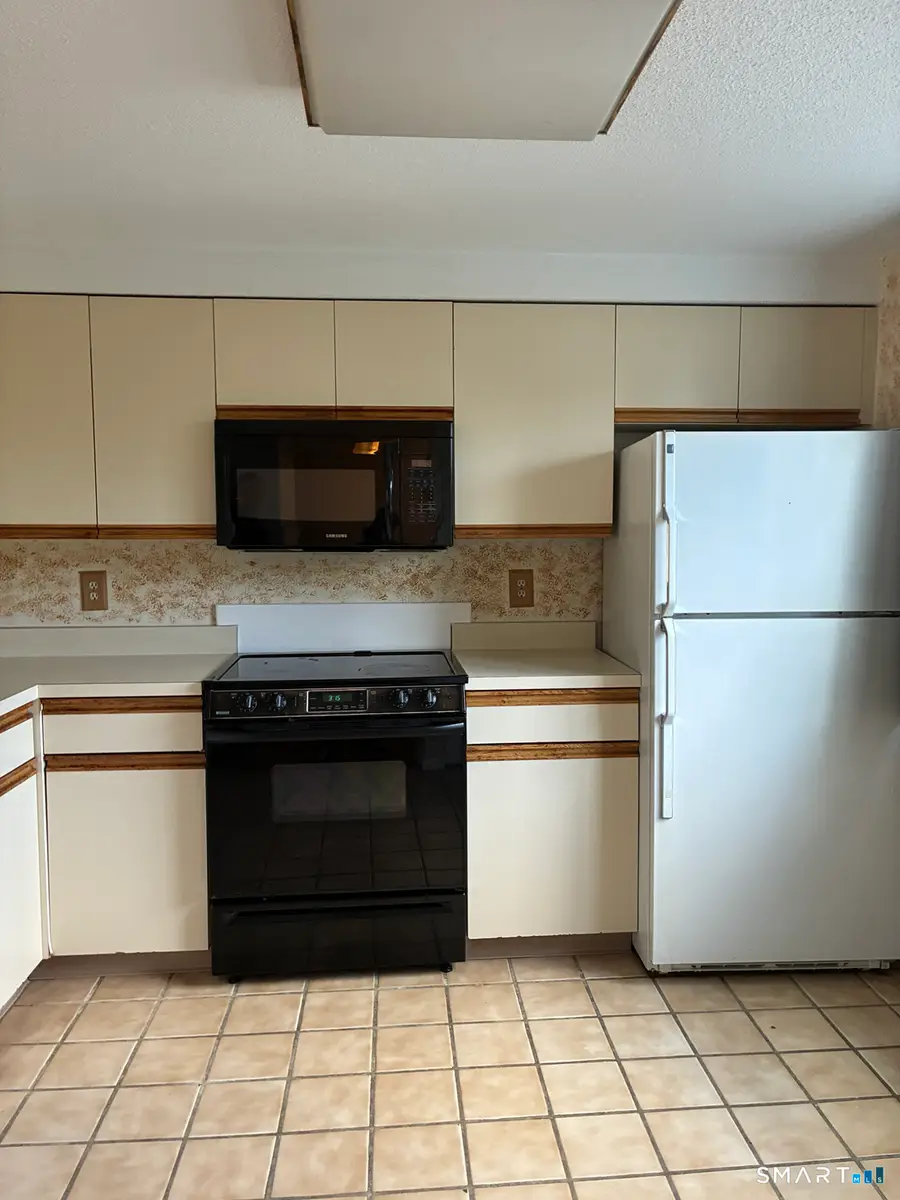 47 Woodbridge Lane #17C, Cromwell, CT 06416 - #2