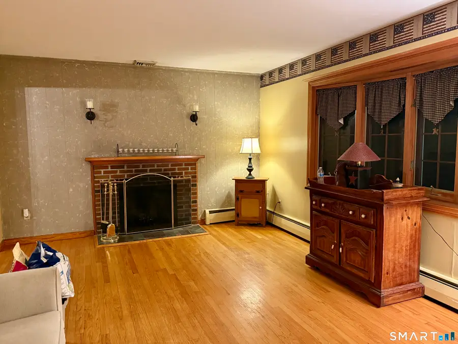 112 Maple Street, Seymour, CT 06483 - #2