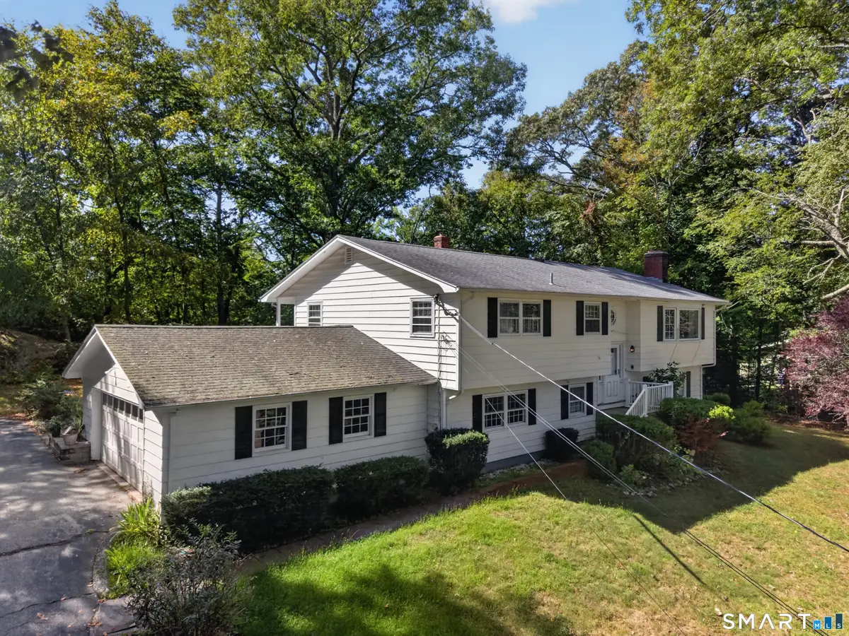 35 Inchcliffe Drive, Gales Ferry, CT 06335 - #1