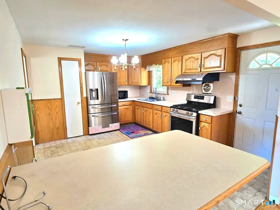 4 Echo Lane, West Hartford, CT 06107 - #3
