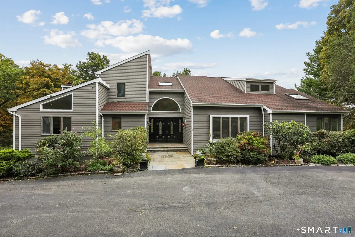 11 Soundview Farm, Weston, CT 06883 - #1