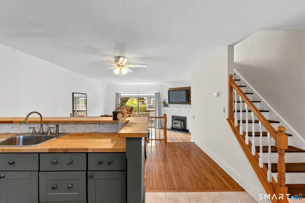 57 Meetinghouse Village #1, Meriden, CT 06450