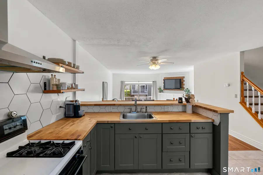 57 Meetinghouse Village #1, Meriden, CT 06450 - #2