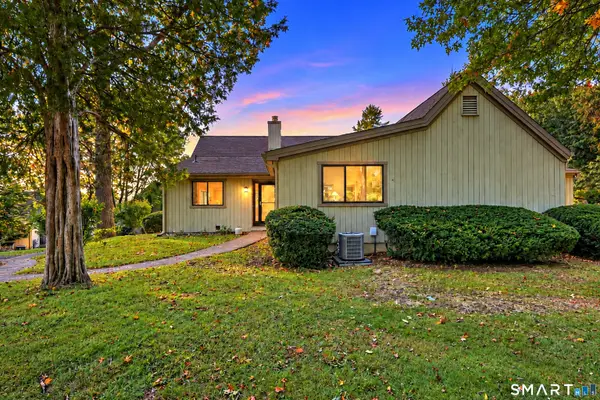 55 Blackhawk Lane #B, Stratford, CT 06614