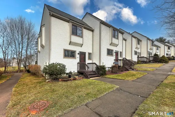 157 Suffolk Court #157, Meriden, CT 06450