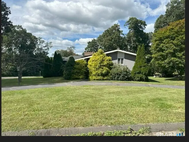 25 Oakridge Road, Trumbull, CT 06611 - #2